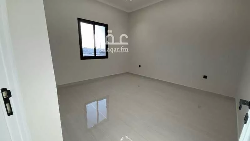 شقة 4 غرف في طيبة 17