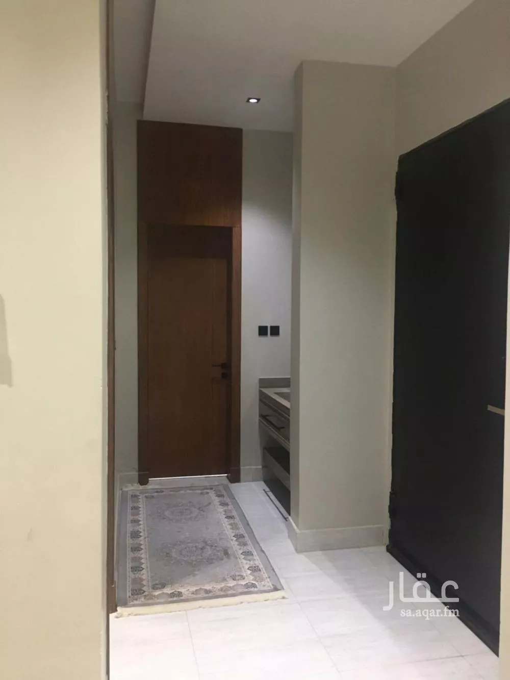 فيلا 5 غرف في عكاظ 3