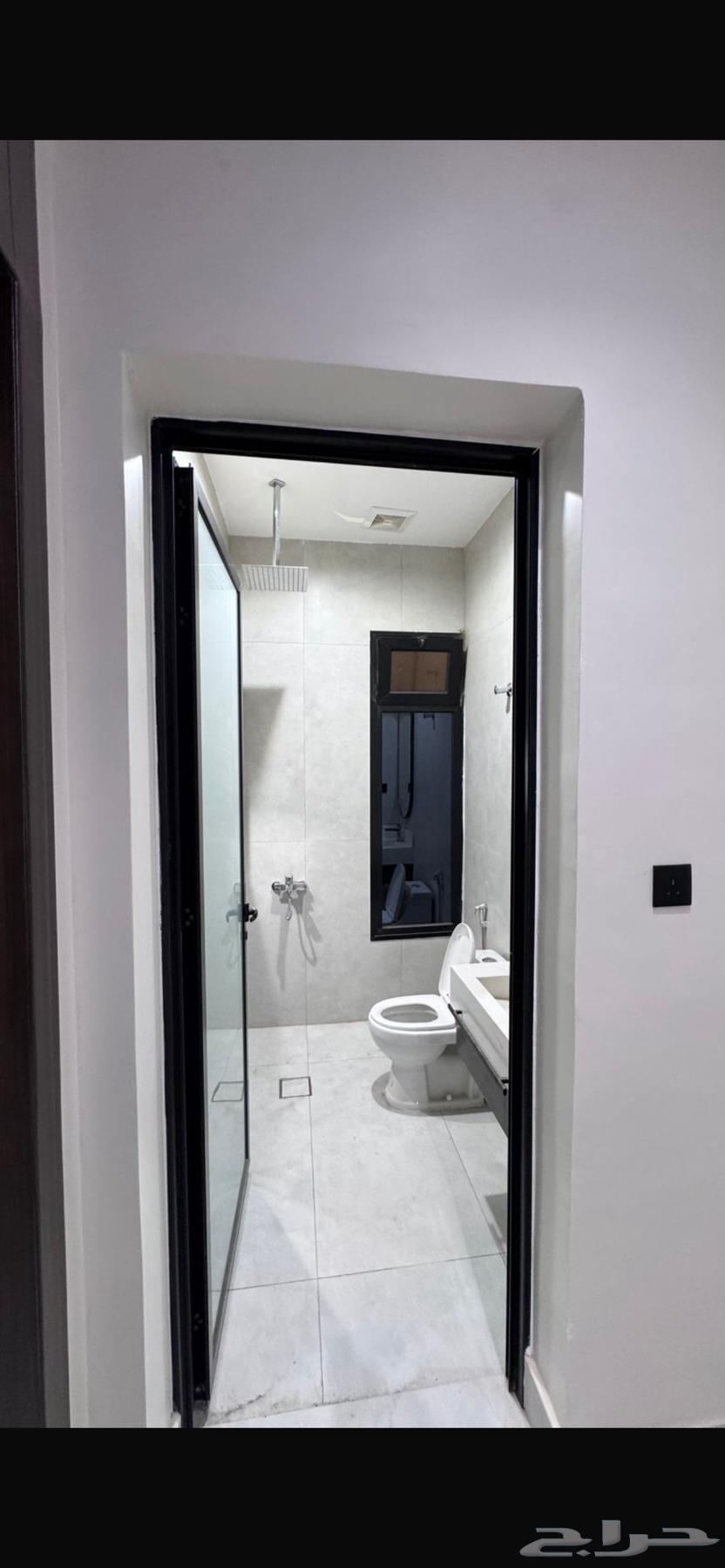 شقة 4 غرف في الحمرا 12