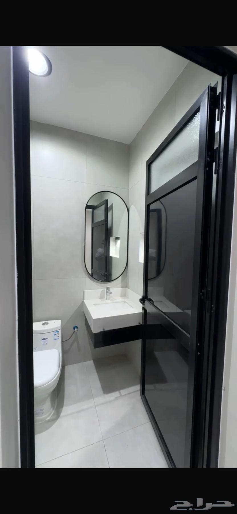 شقة 4 غرف في الحمرا 10