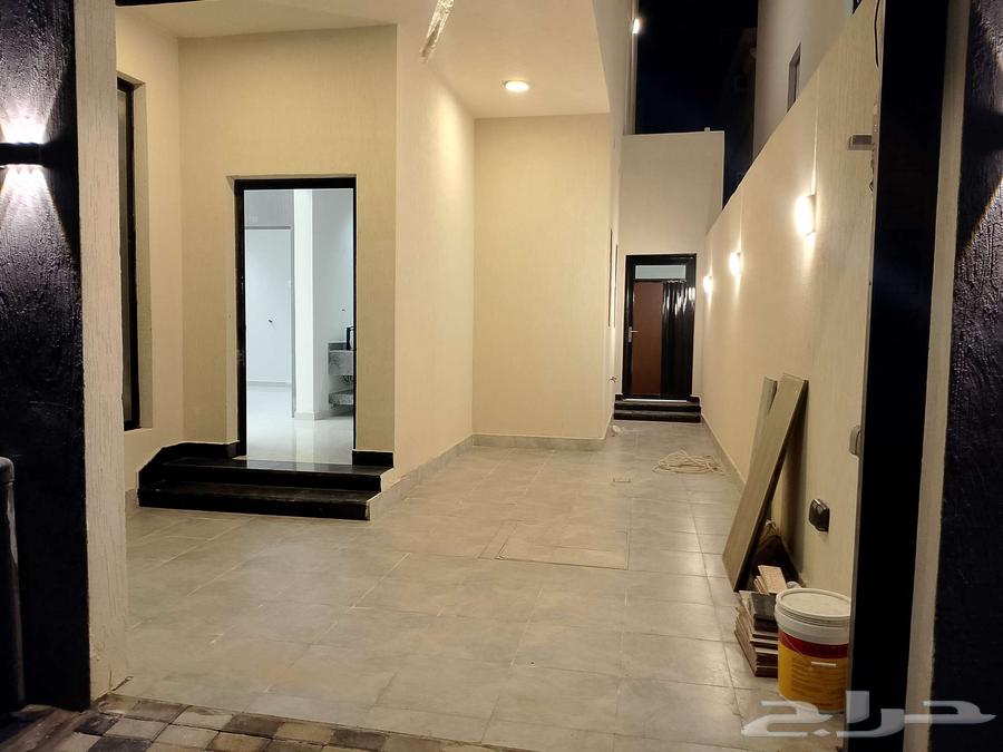 فيلا 9 غرف في احد 4