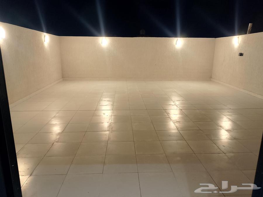 فيلا 9 غرف في احد 10