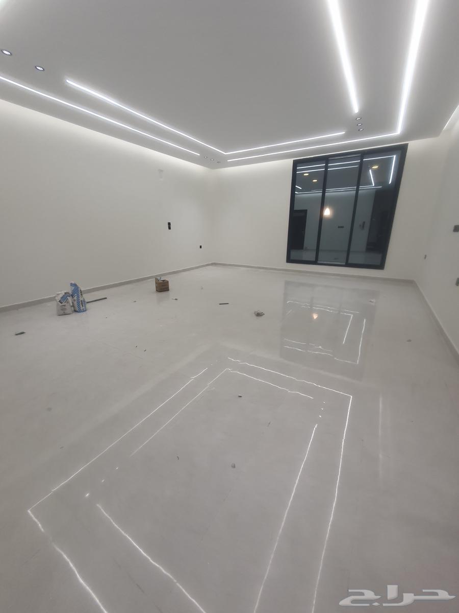 فيلا 9 غرف في احد 13