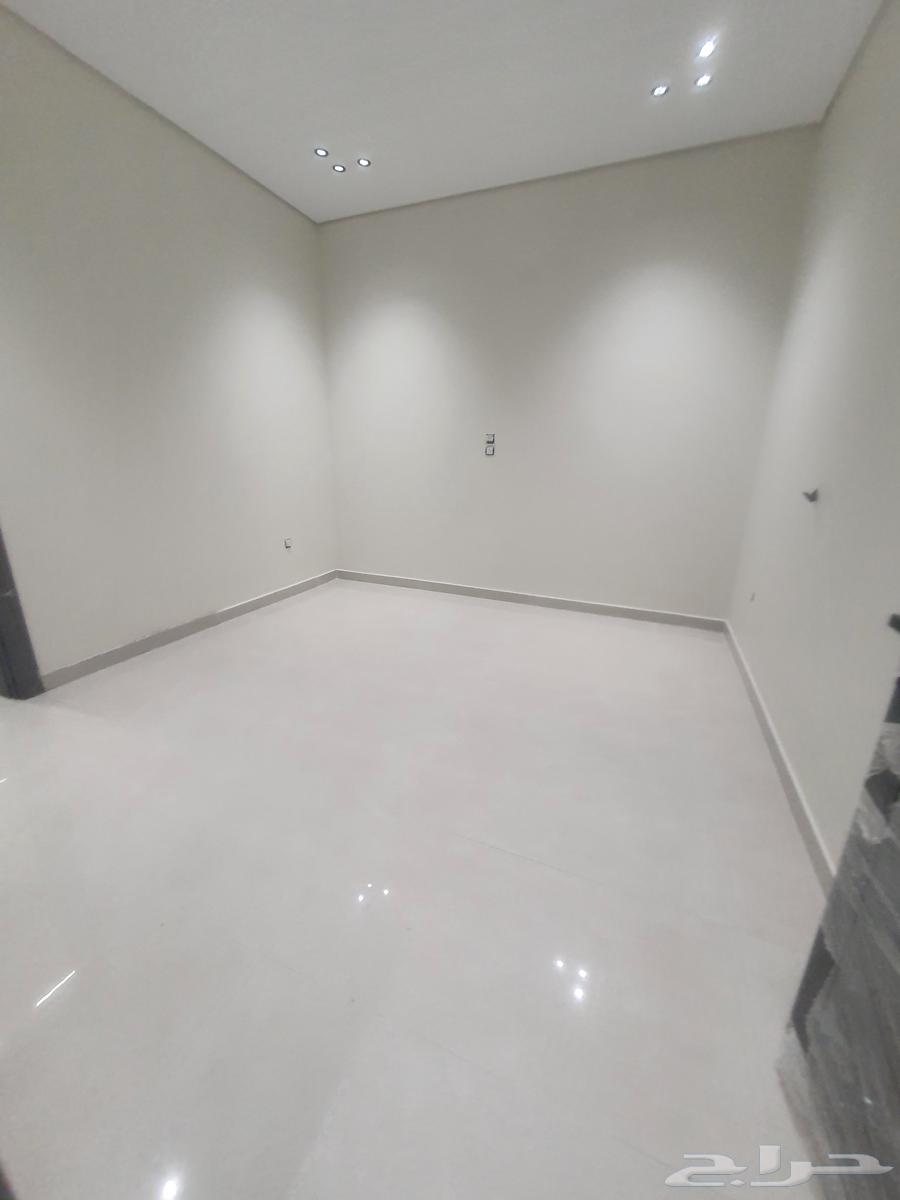 فيلا 9 غرف في احد 3