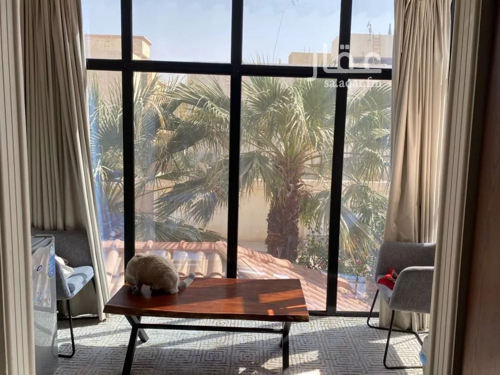 فيلا 5 غرف في عرقة 7