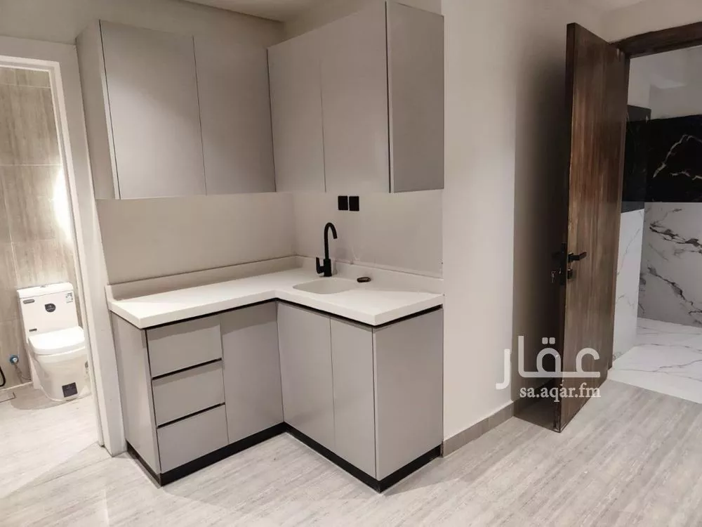 2 bedroom apartment in Al Malaz 8