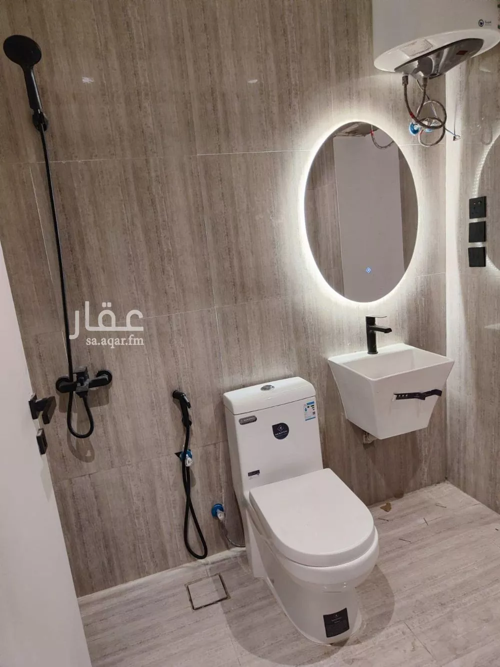 2 bedroom apartment in Al Malaz 10