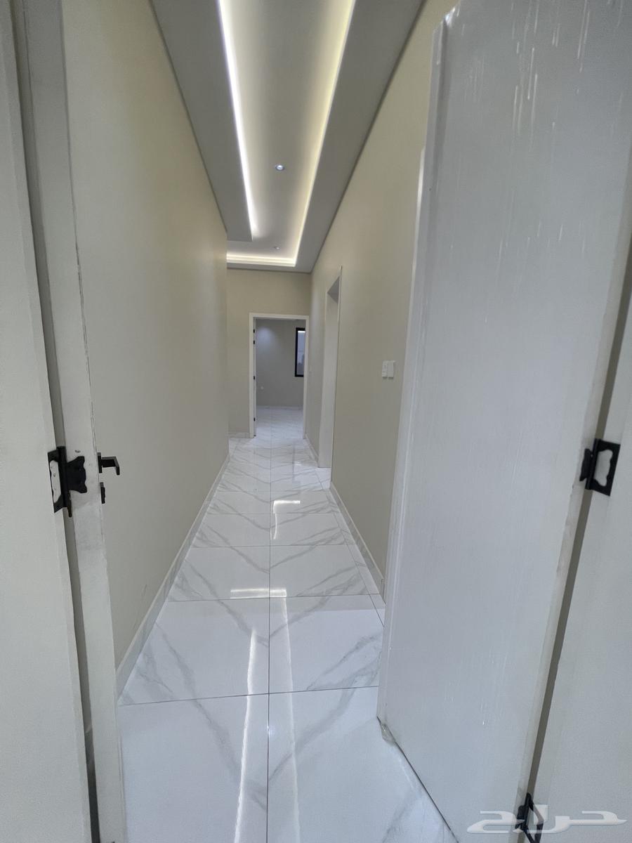 6 bedroom apartment in Al Khalidiyyah 7