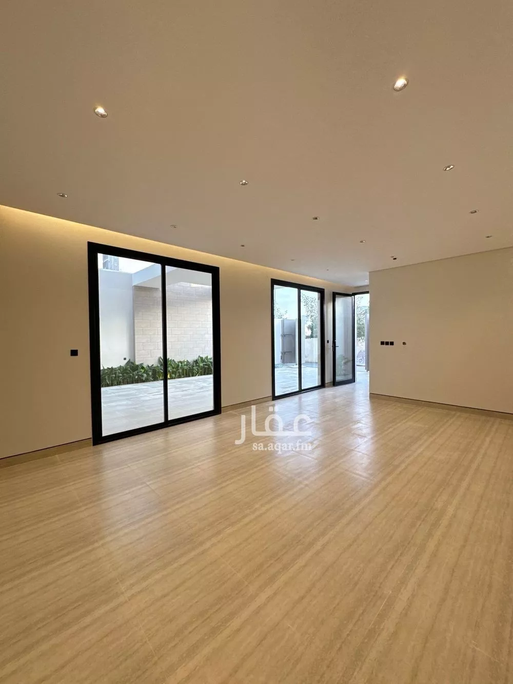 فيلا 4 غرف في النرجس 3