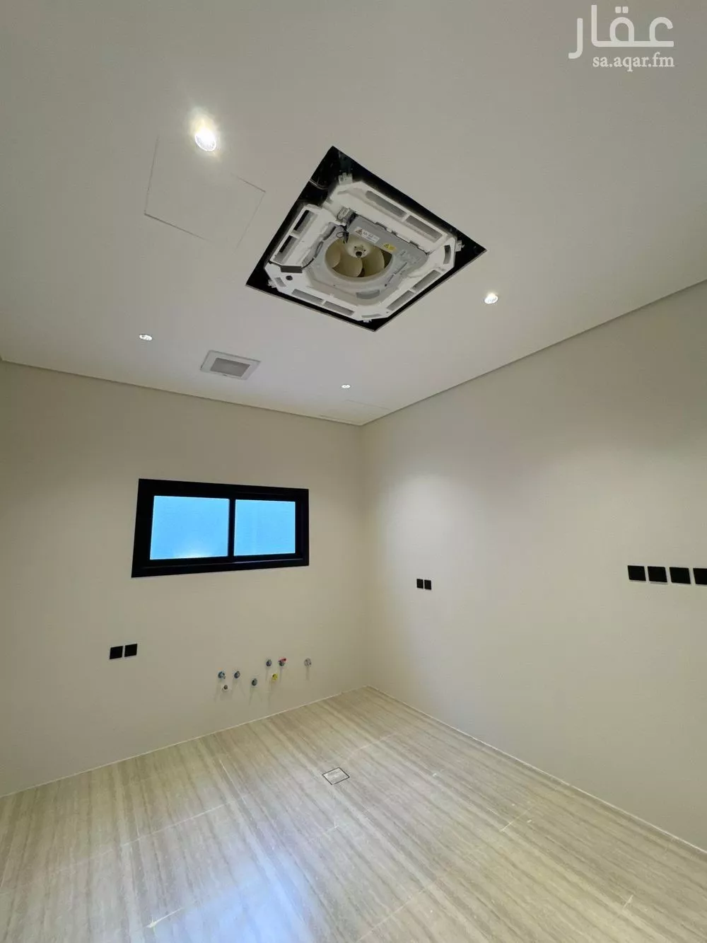 فيلا 4 غرف في النرجس 8