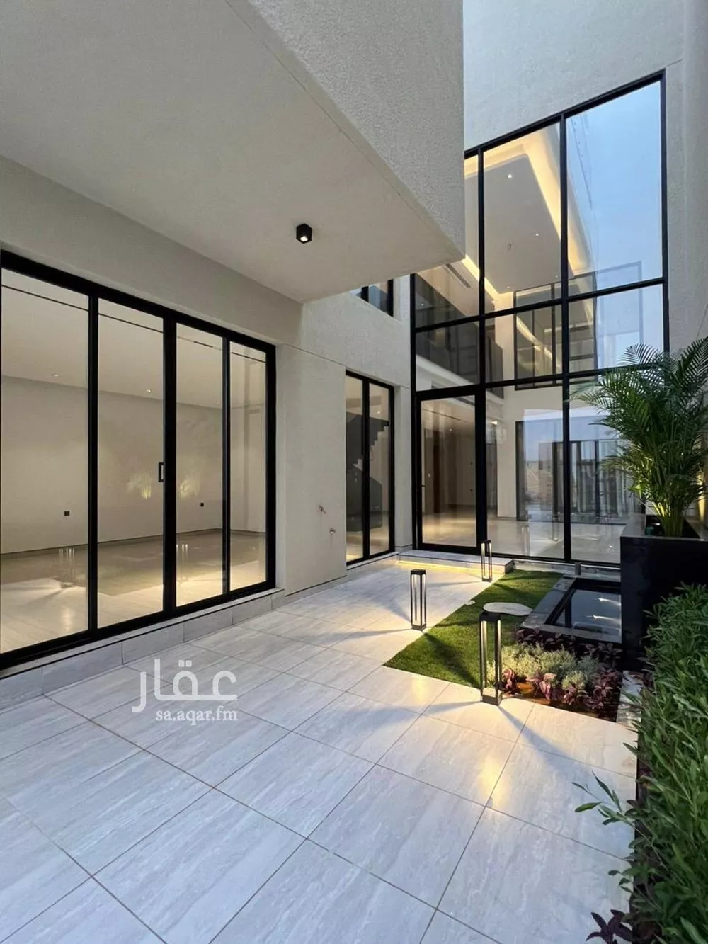 فيلا 5 غرف في العارض 13