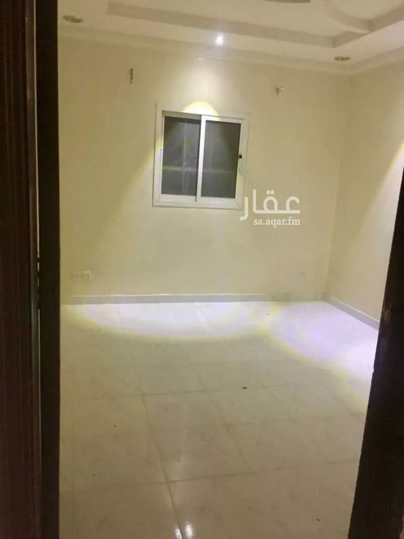 شقة 4 غرف في النظيم 3