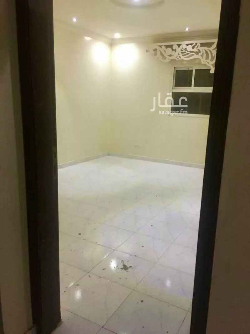 شقة 4 غرف في النظيم 4