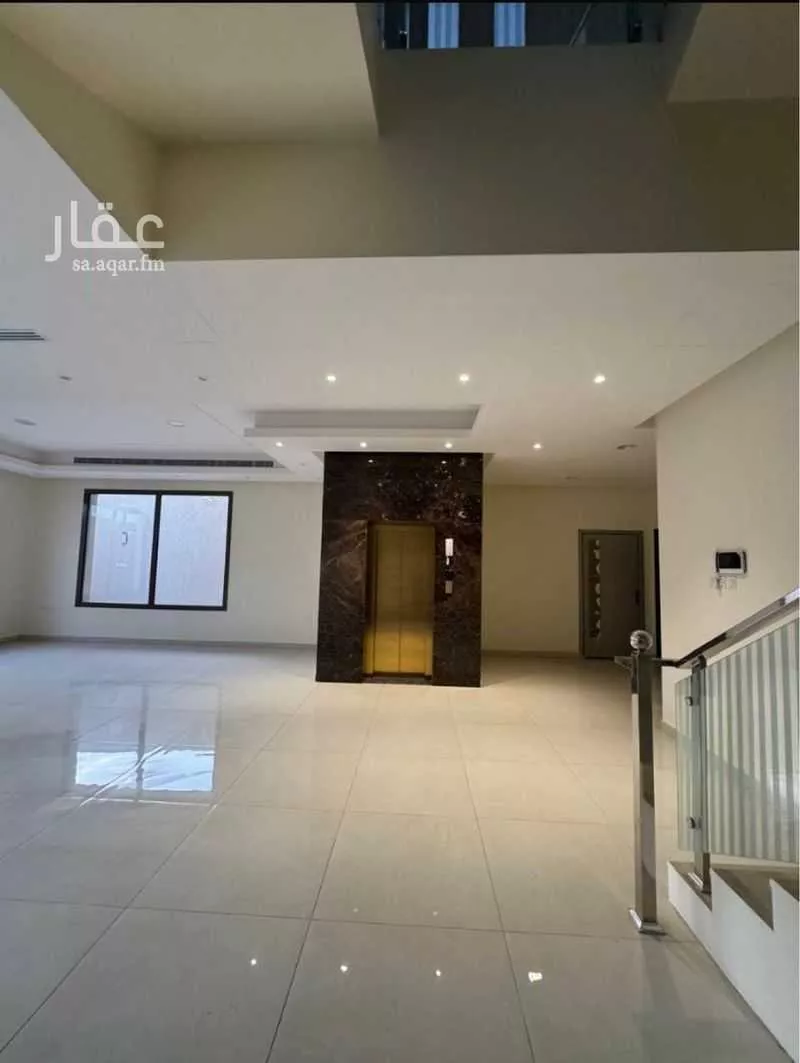 فيلا 10 غرف في الروضة 12