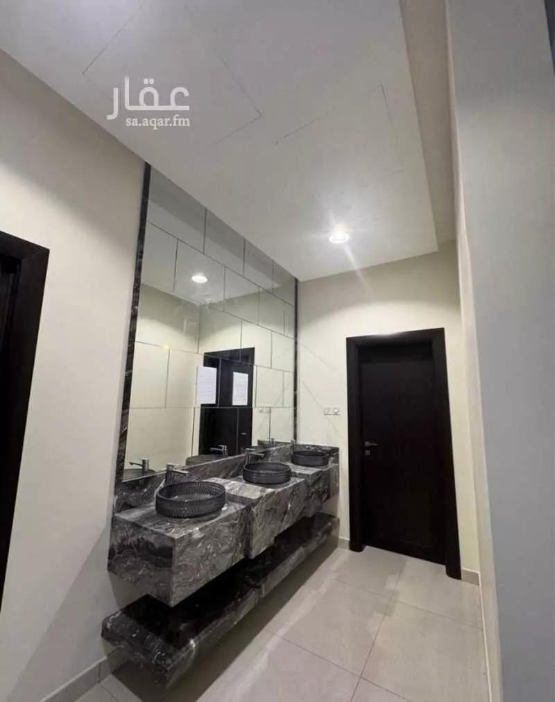 فيلا 10 غرف في الروضة 17