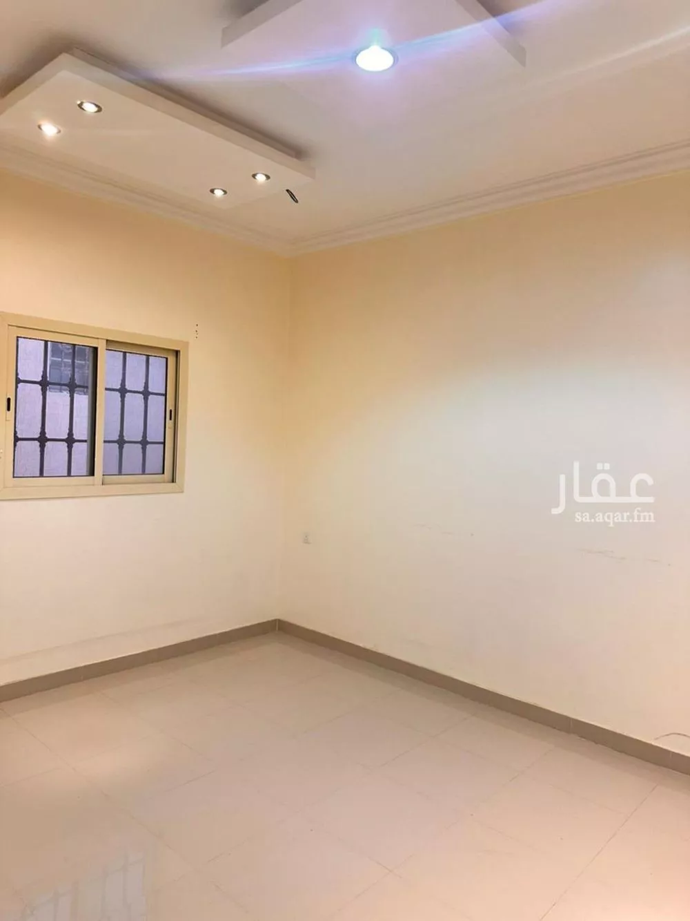 3 bedroom floor in Dhahrat Laban 4