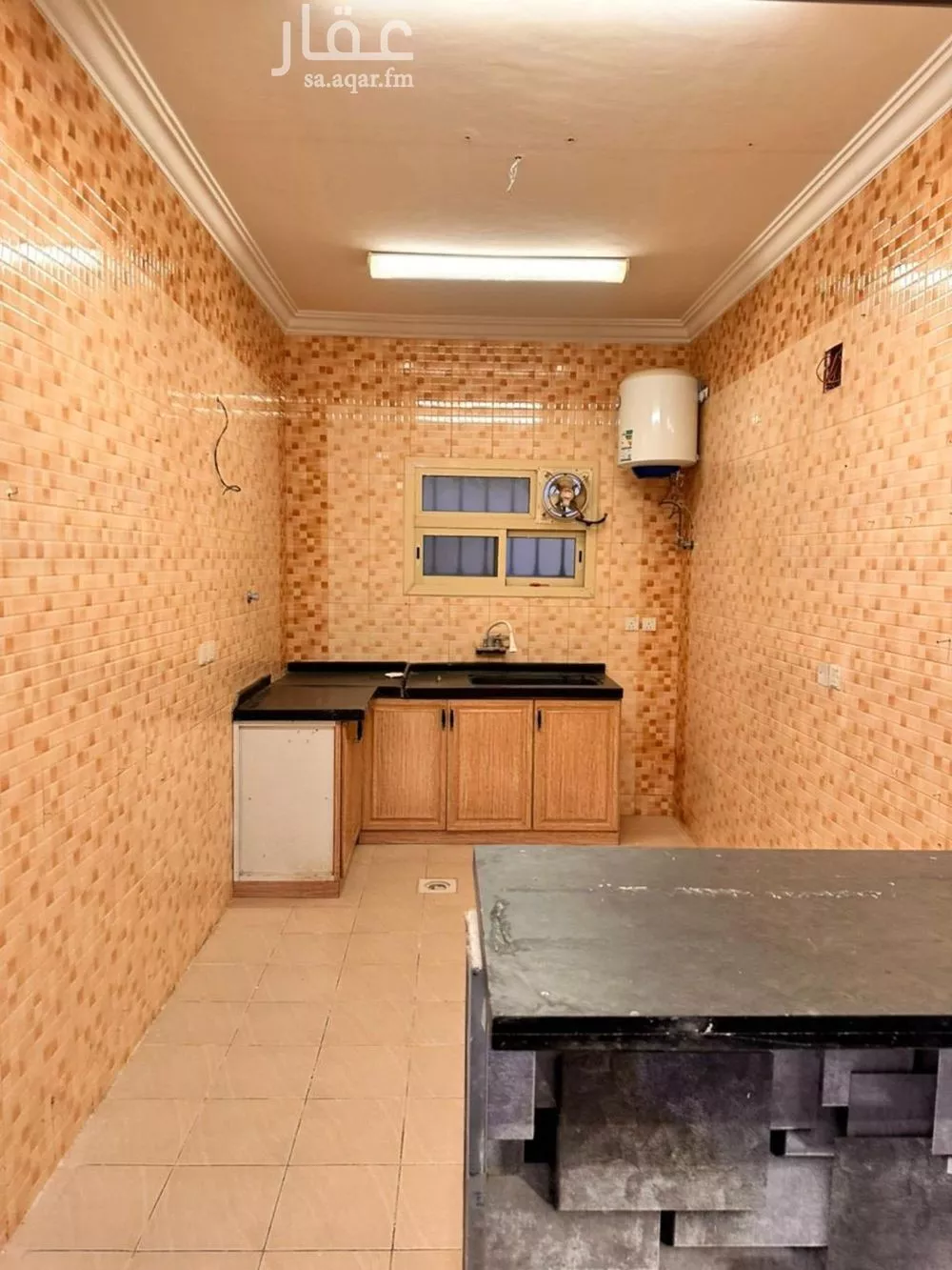 3 bedroom floor in Dhahrat Laban 5