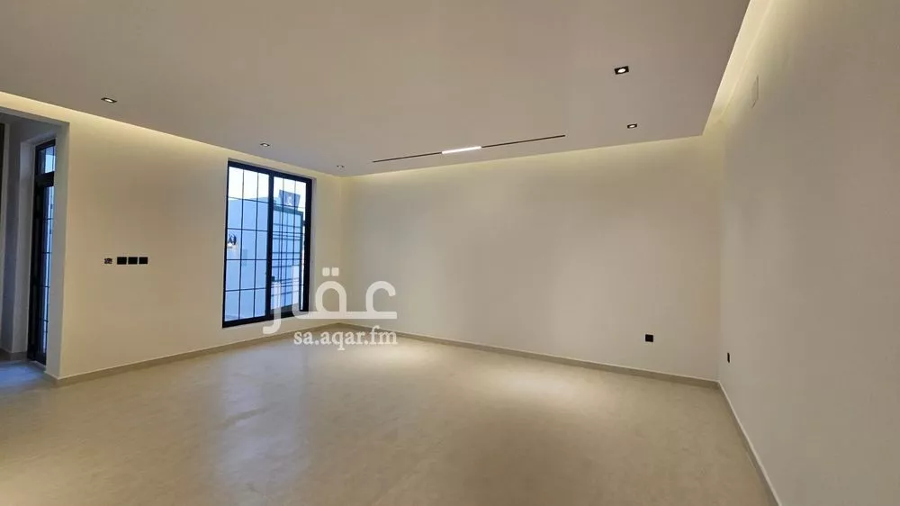 5 bedroom villa in Al Farouq 2