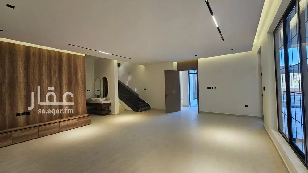 5 bedroom villa in Al Farouq 15