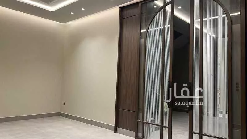 فيلا 10 غرف في الملك فهد 2