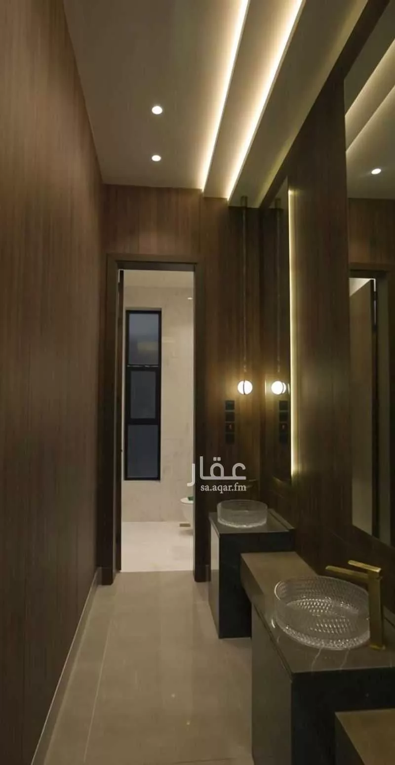 فيلا 10 غرف في الملك فهد 15