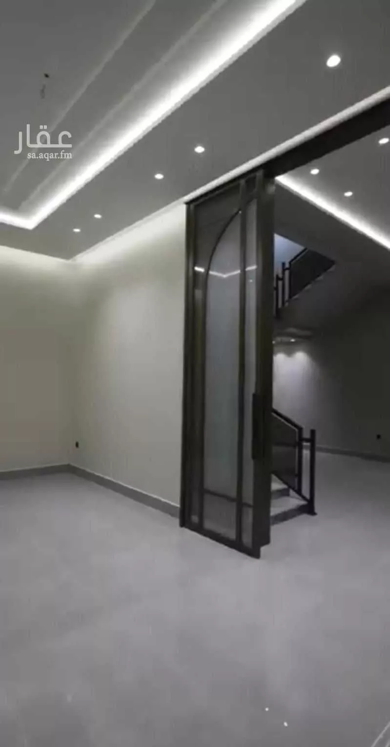 فيلا 10 غرف في الملك فهد 17