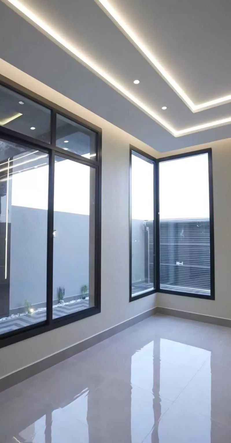 فيلا 10 غرف في الملك فهد 21