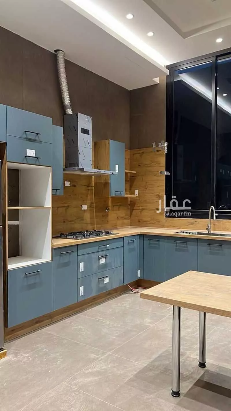 فيلا 10 غرف في الملك فهد 7