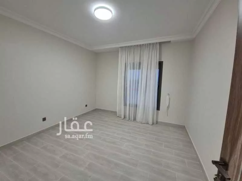 6 bedroom villa in Al Buhairah 3