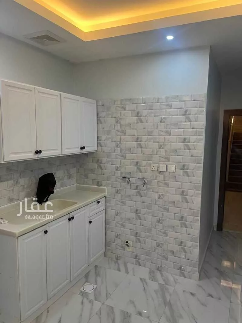 عمارة 232 م² في الخبر الجنوبية 4