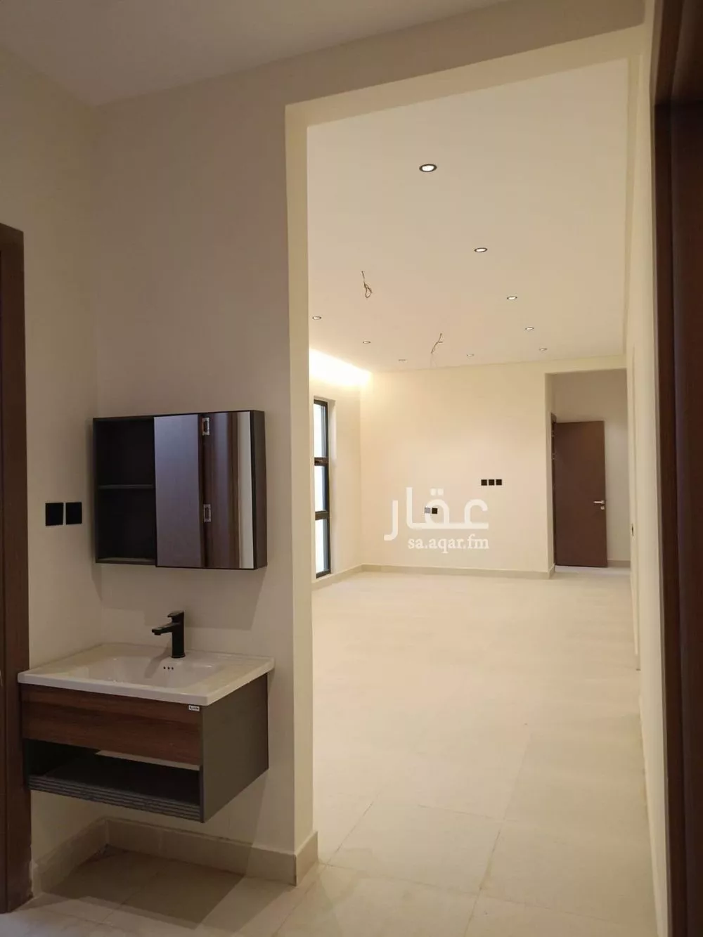 3 bedroom floor in Al Rimal 8