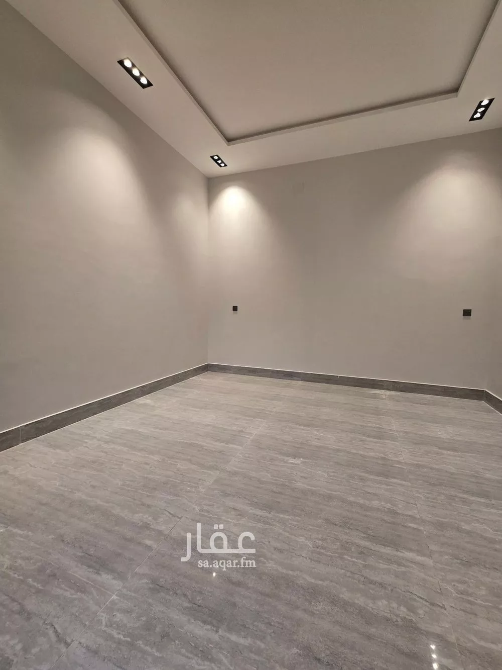 5 bedroom floor in Al Rimal 11
