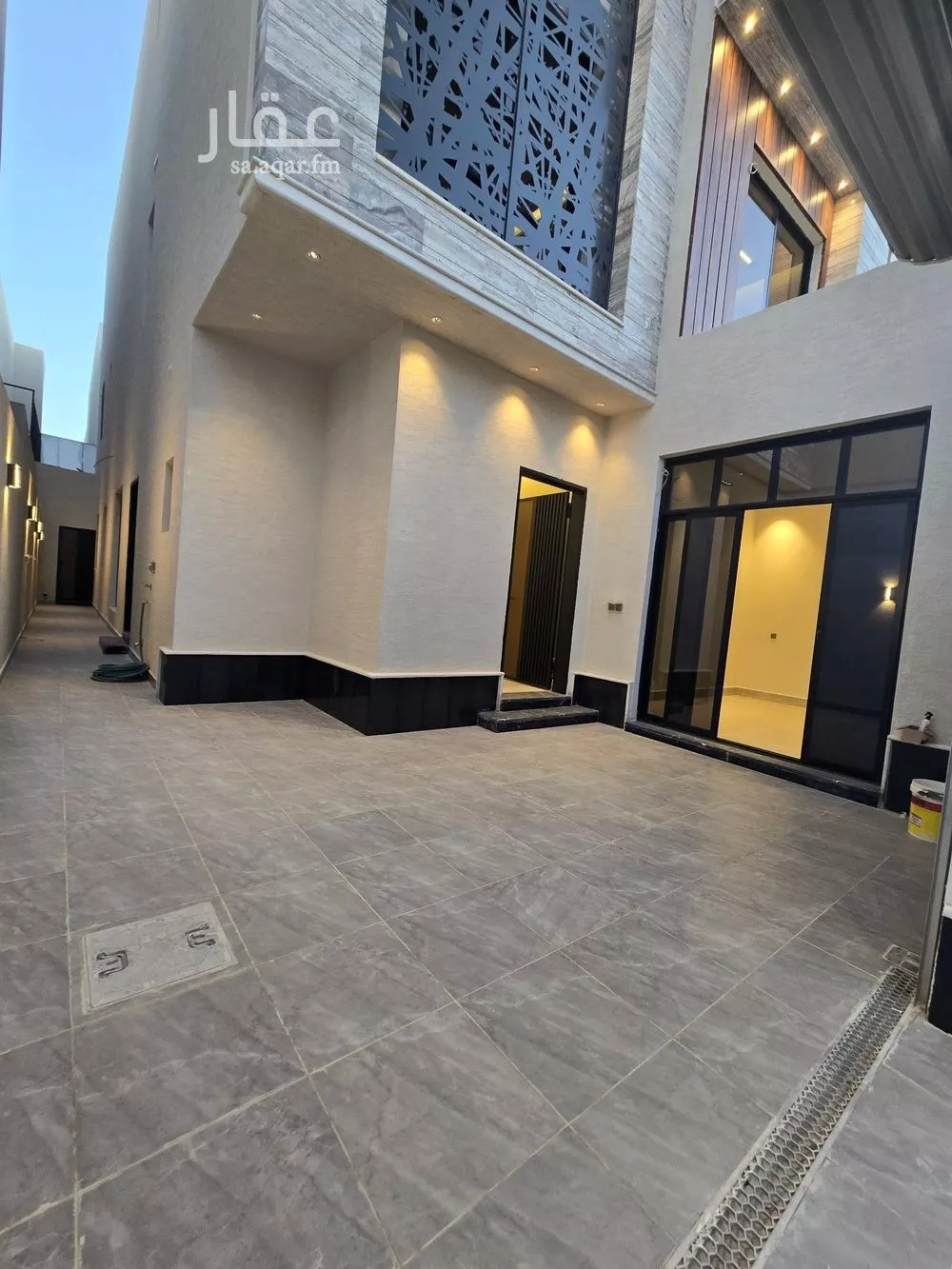 5 bedroom floor in Al Rimal 4