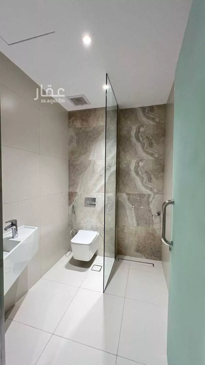 فيلا 6 غرف في النزهة 18