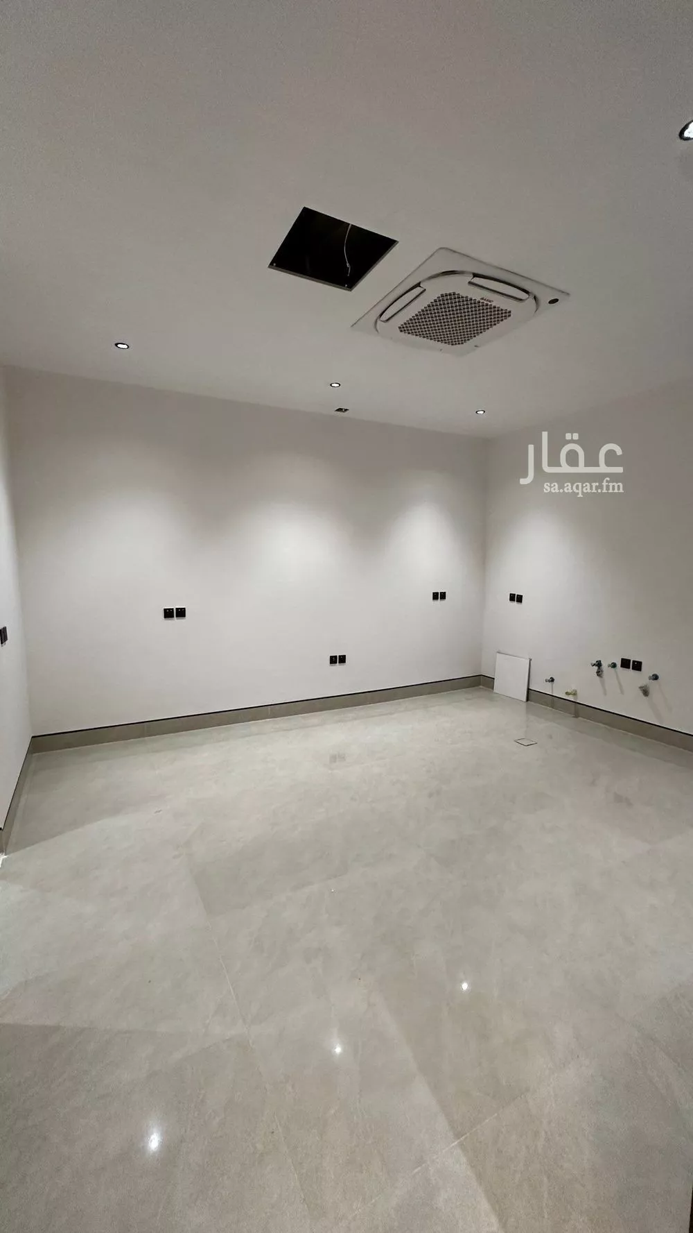 عمارة 375 م² في المهدية 14