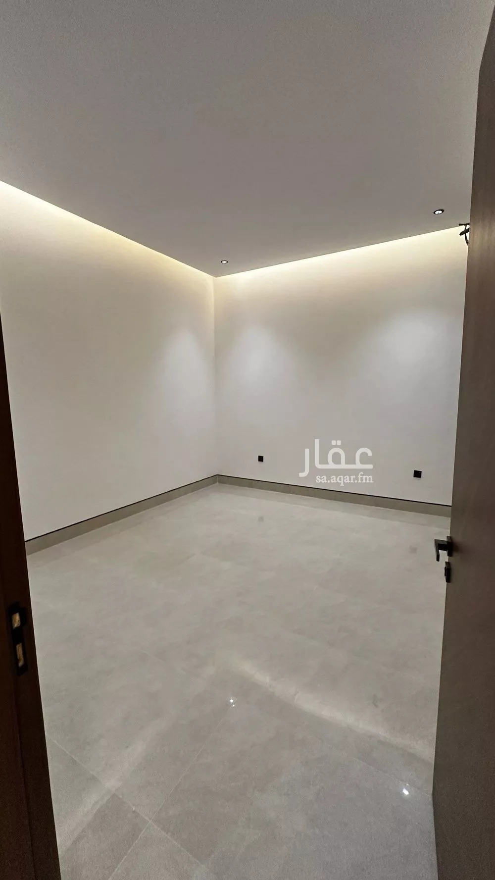 عمارة 375 م² في المهدية 24