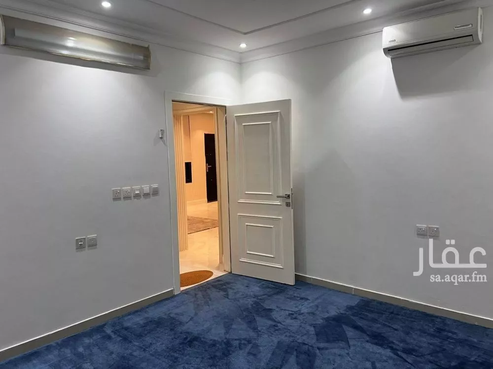 4 bedroom floor in Al Munsiyah 13