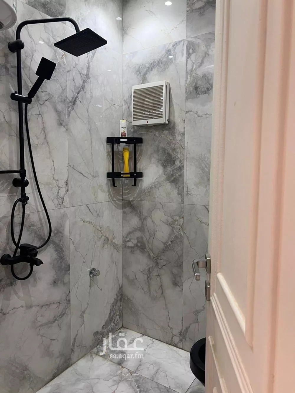 4 bedroom floor in Al Munsiyah 19