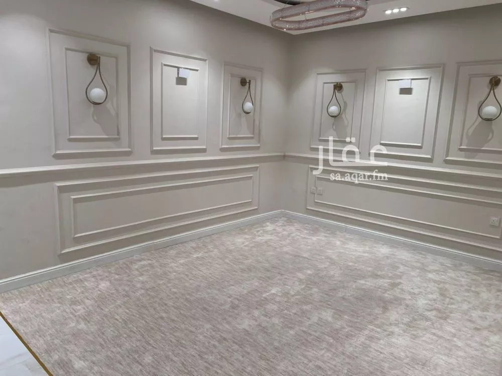 4 bedroom floor in Al Munsiyah 3