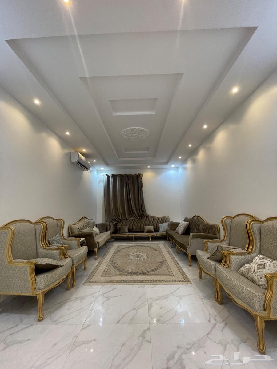 فيلا 16 غرف في البيان 15