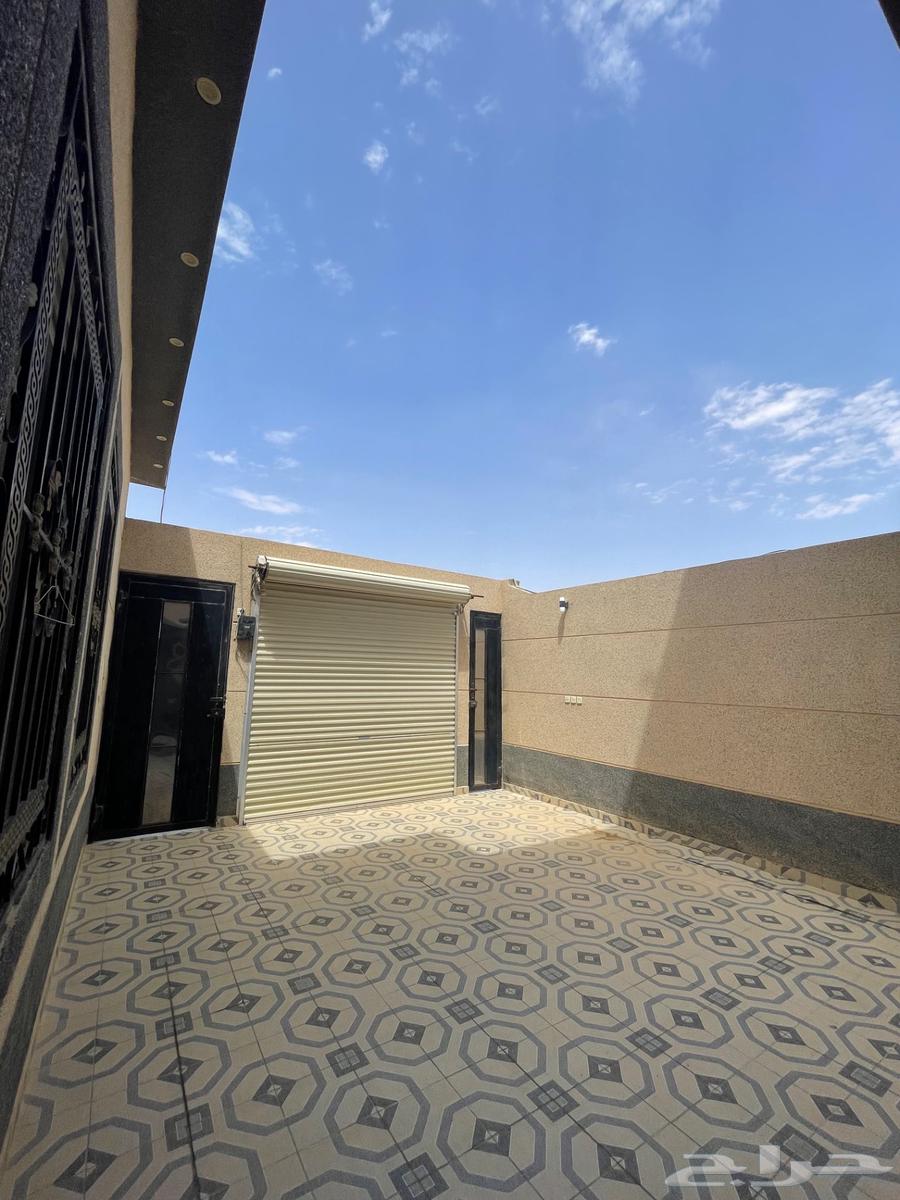 فيلا 16 غرف في البيان 23