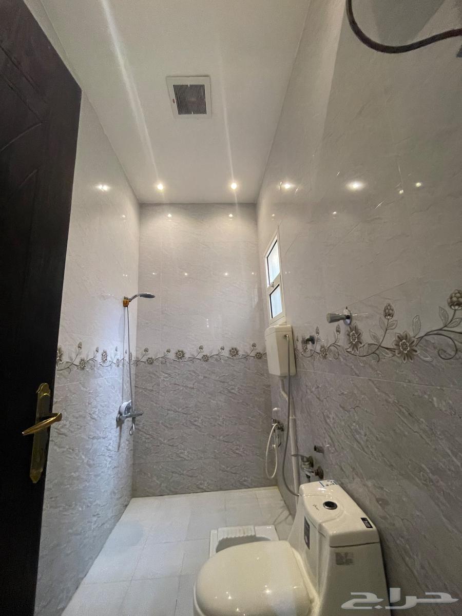 فيلا 16 غرف في البيان 27