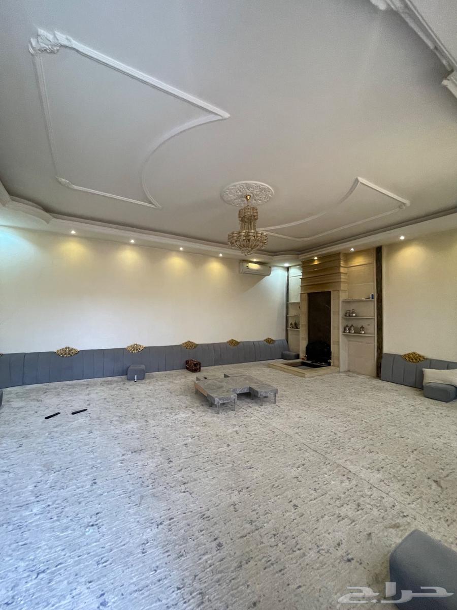 فيلا 16 غرف في البيان 5