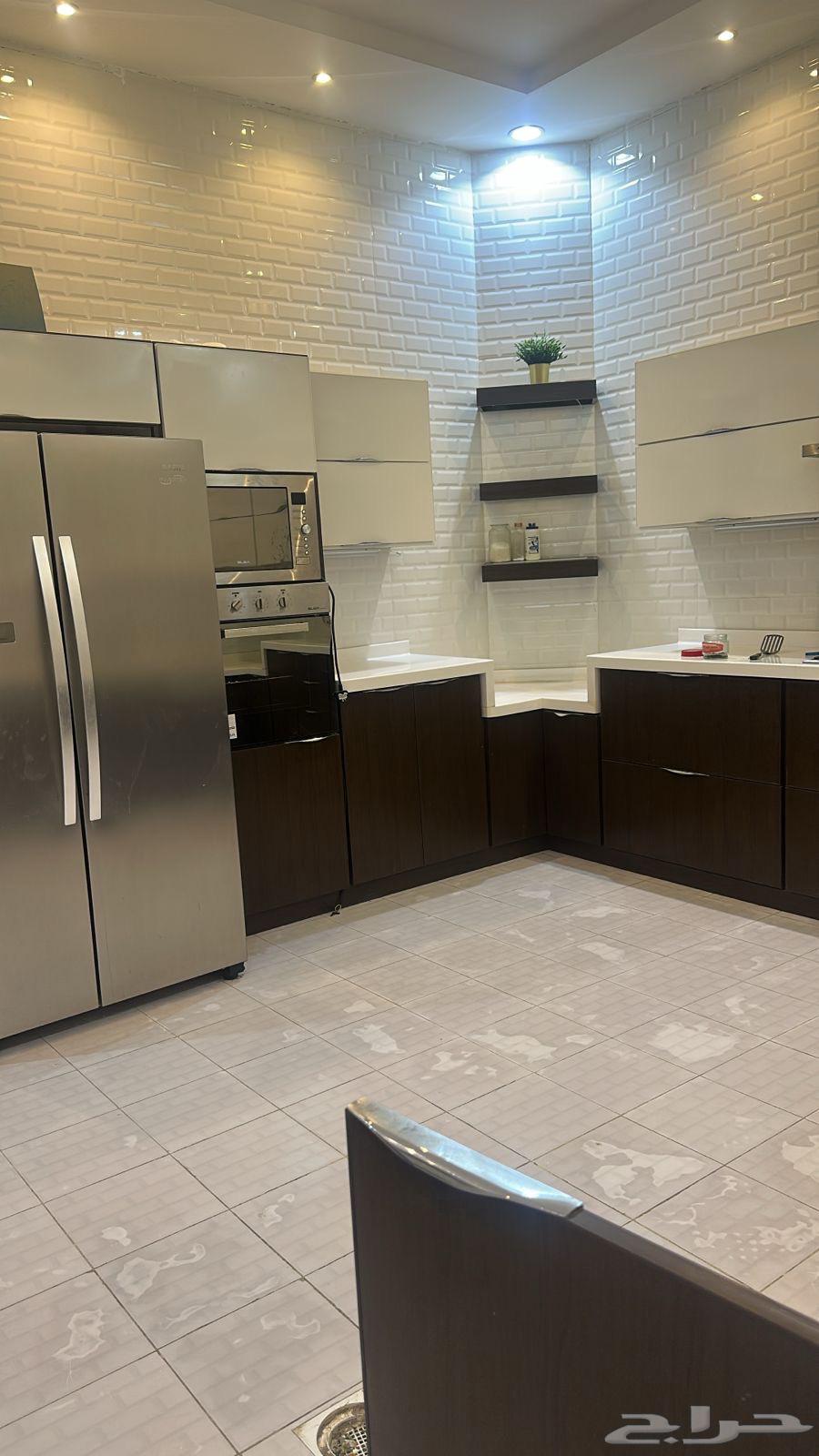 فيلا 16 غرف في البيان 9