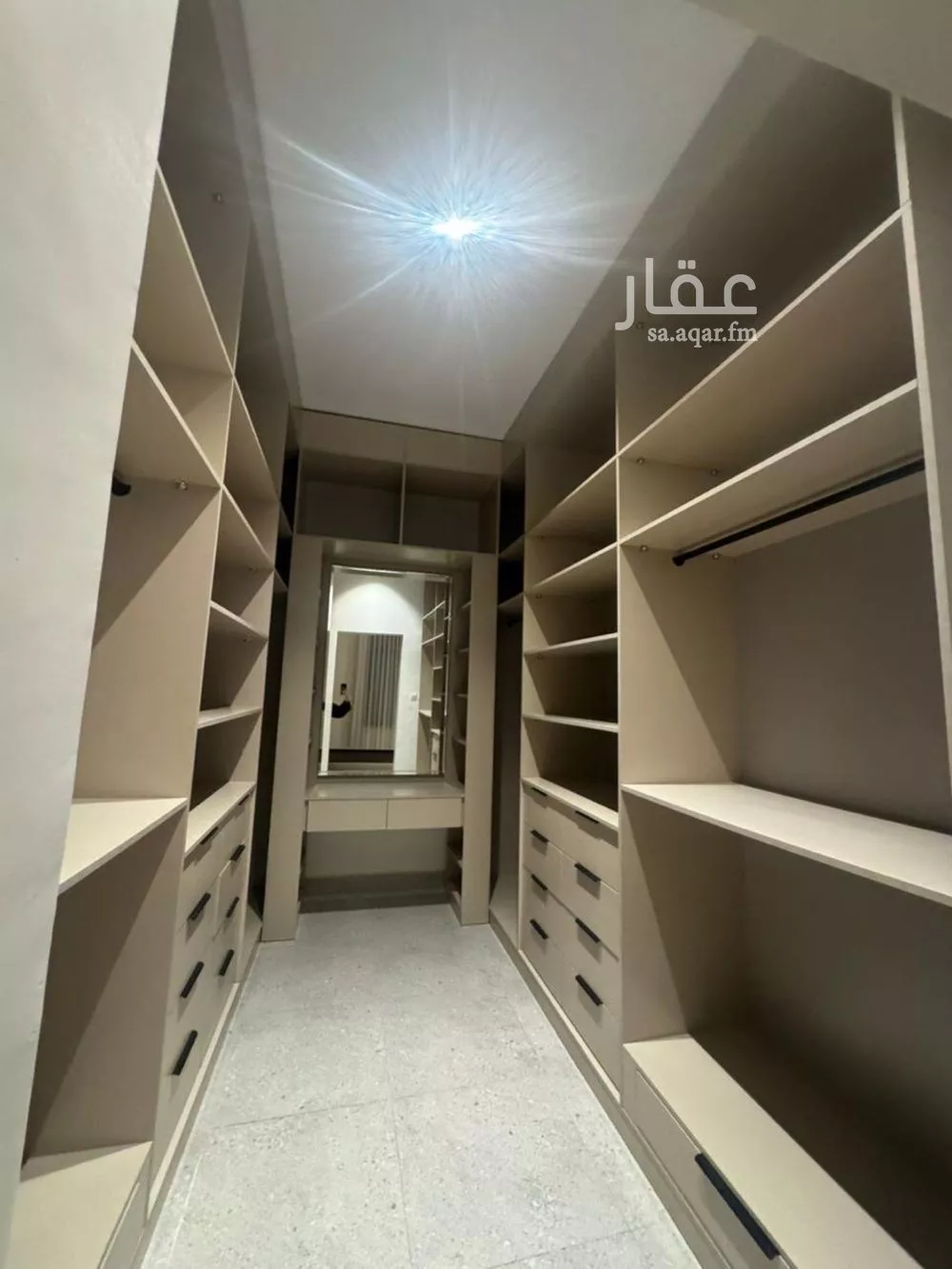 فيلا 3 غرف في النرجس 13