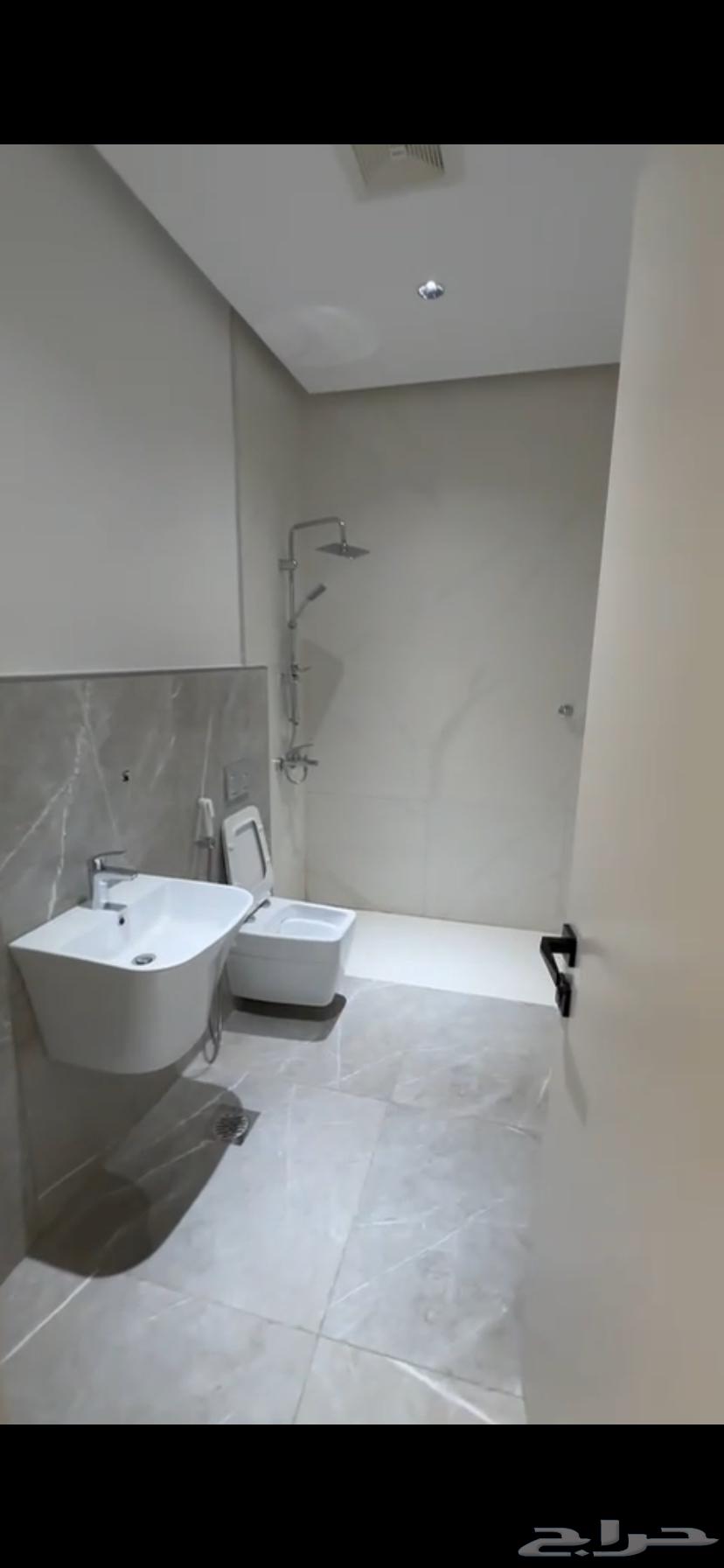 شقة 3 غرف في الفنار 8