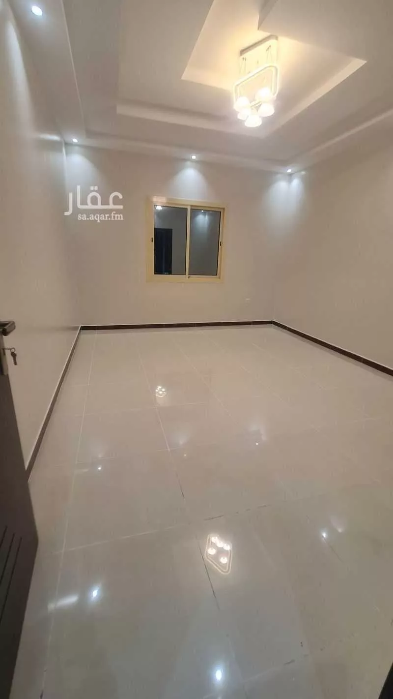 شقة 5 غرف في الروابي 11