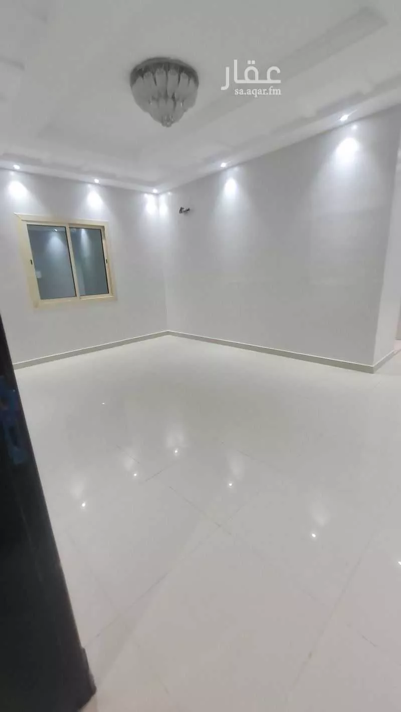 شقة 5 غرف في الروابي 20