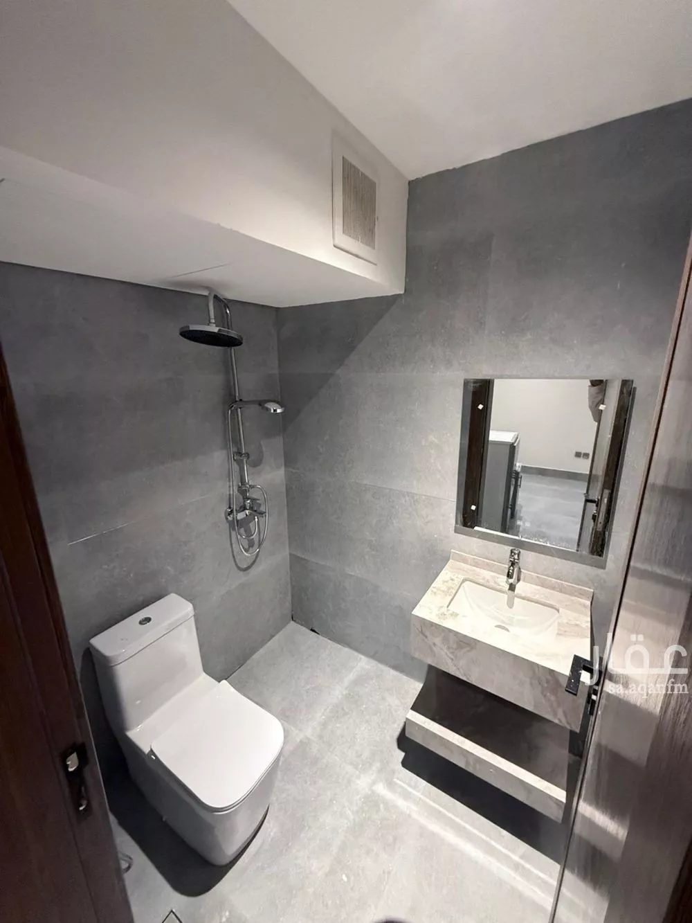 دور 1 غرف في النرجس 5