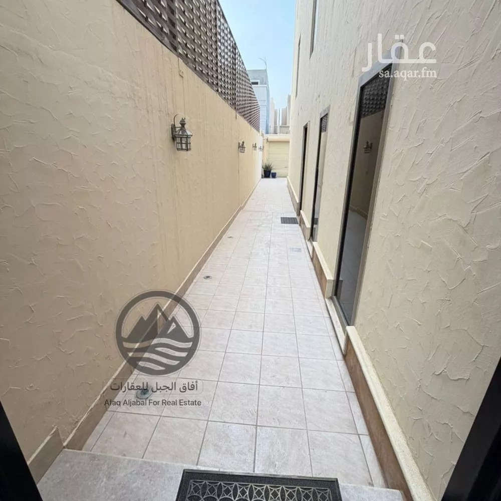 5 bedroom villa in Al Narjis 3